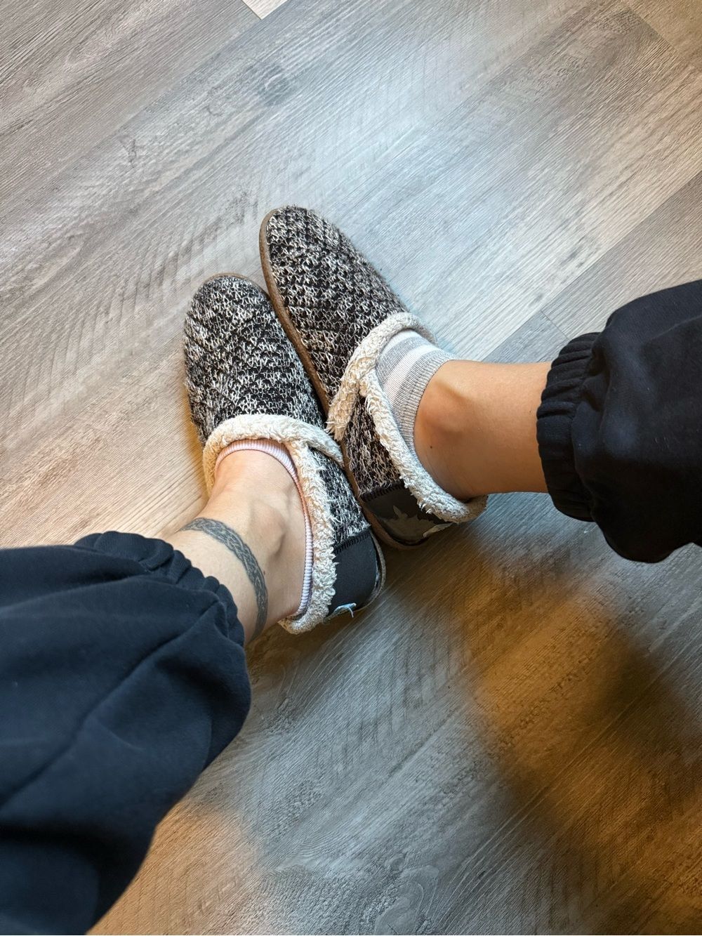Athleisure Comfy Mismatched Below Ankle Socks Stripes Gray Pink Gym